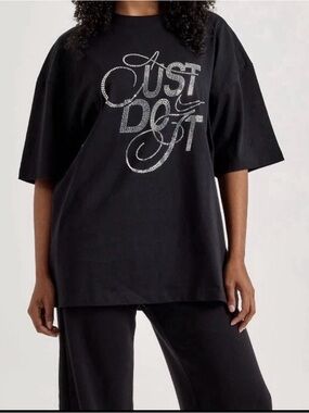 Nike Sportswear Women's Oversized Short-Sleeve T-Shirt Size XL